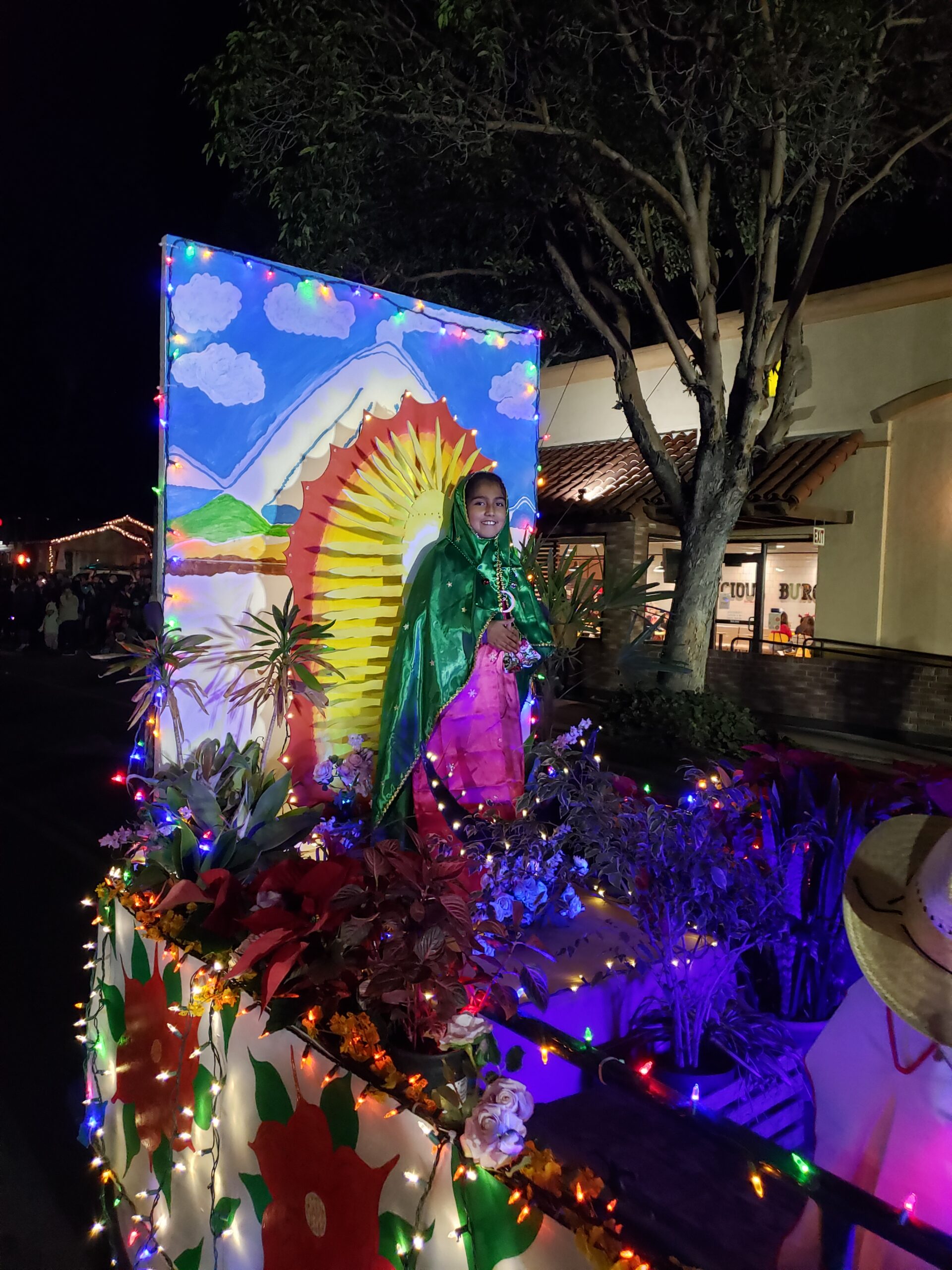 Milpas Holiday Parade Santa Barbara Eastside